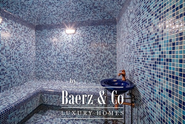 photo 32 Villa - Marbella East - Ref: 8192