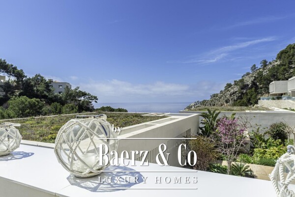 photo 3 Modern villa with privacy overlooking the Mediterranean