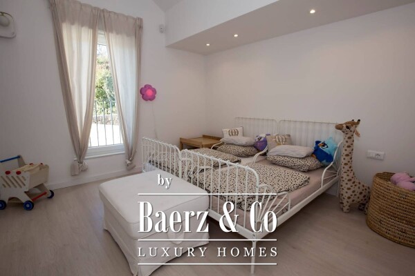 photo 8 Jesenice, Dugi Rat, villa with beautiful panoramic view