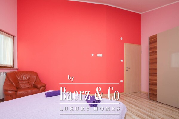 photo 37 Istria, Banjole - spacious residential and commercial holiday house, 750m2, plot 1370m2