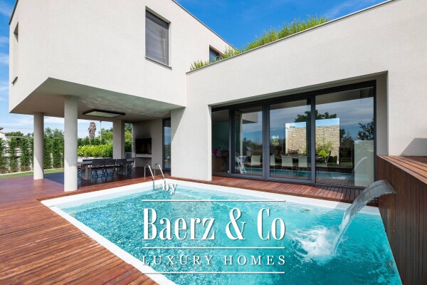 photo 2 Croatia, Istria, Umag: Stunning Villa with pool surrounded by olive groves