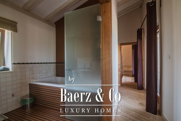 photo 11 Istra, Šorići, luxury and charming Stone House 388m² with heated Pool and Lush Gardens