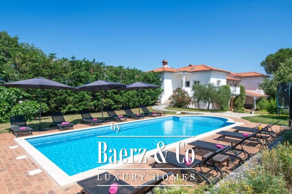 photo 2 Rakalj, beautiful, spacious villa with pool and large garden, NKP 452 m2