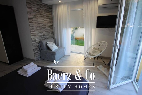 photo 8 Pješćana uvala, villa with 7 apartments overlooking the sea, 200 m from the beach