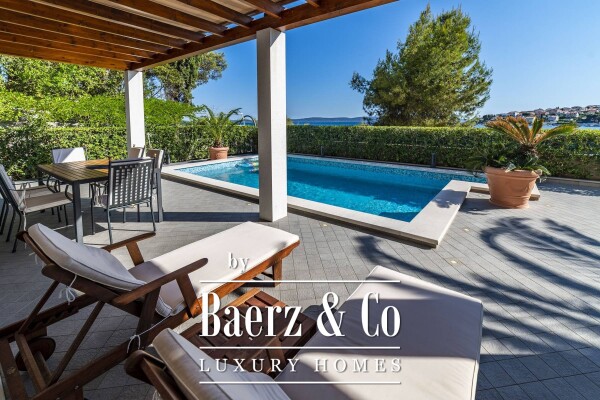 photo 97 Split, Čiovo, modern villa/boutique hotel with 8 apartments, first row to the sea