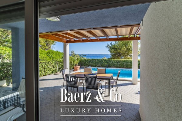 photo 111 Split, Čiovo, modern villa/boutique hotel with 8 apartments, first row to the sea