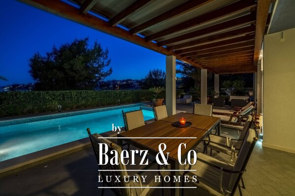 photo 138 Split, Čiovo, modern villa/boutique hotel with 8 apartments, first row to the sea