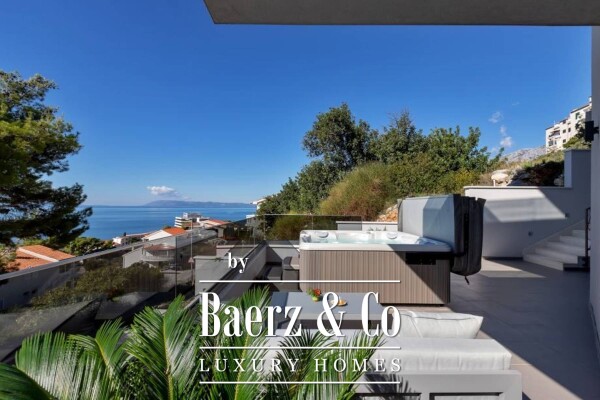 photo 9 Podgora, luxurious newly built villa with swimming pool