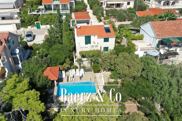 photo 2 Korcula, beautiful Dalmatian house by the sea with pool