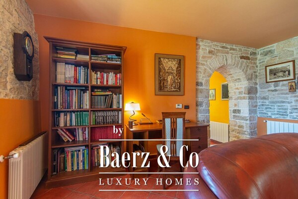 photo 14 Žminj, a luxurious stone villa in the center of Istria