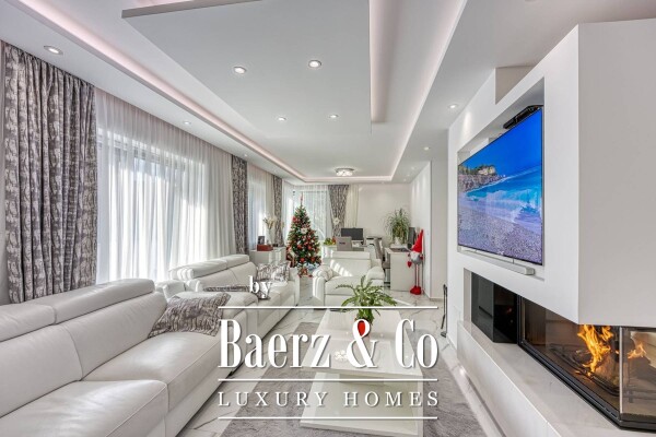 photo 19 Rovinj, an impressive family villa with a pool located in a quiet location