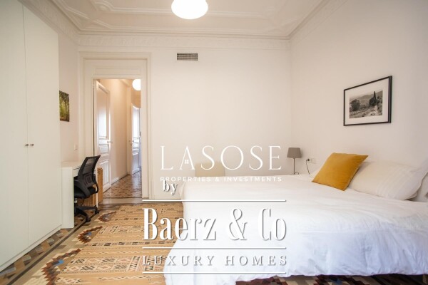 photo 11 Barcelona, Born