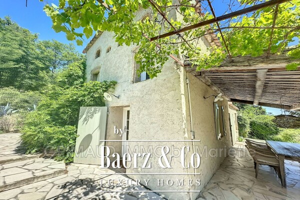 photo 3 Exceptional natural setting – House with pool on 9,057 m², 3