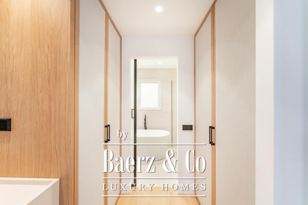 photo 13 Absolutely Luxurious: Brand New Prestigious Apartment in a Classified Finca Regia