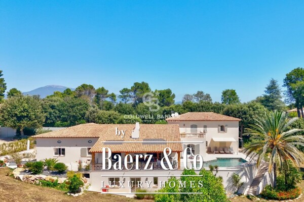 photo 4 Super property in a closed domain, sea view