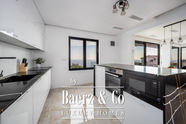 photo 13 Luxury Villa with Seaview in Budva