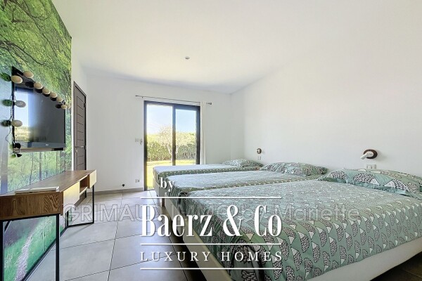 photo 16 beautiful contemporary property with open views