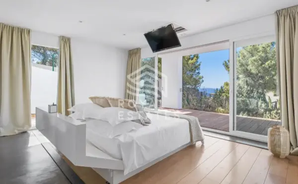 photo 5 Beautiful luxury home in Cala moli