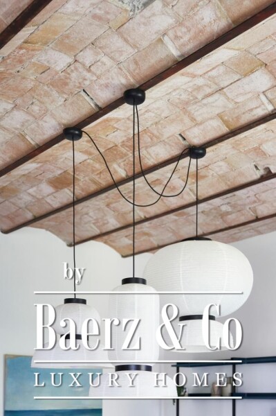 photo 2 Exclusivity and Refinement: Prestigious Apartment in the Heart of Barcelona