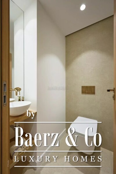 photo 17 Palm Beach - Seafront - Top Floor - 4 Rooms