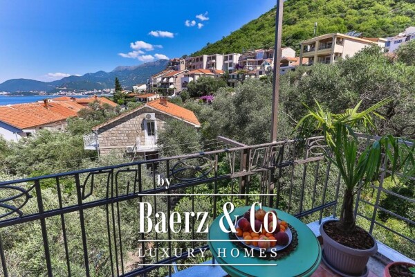 photo 5 Two Bedroom Apartment in Sveti Stefan with Terrace and Seaview