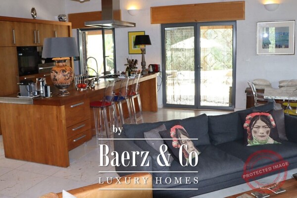 photo 15 Villa for sale 166 m²