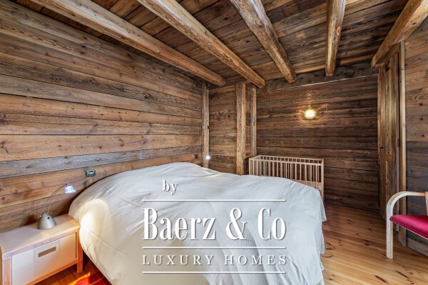 photo 8 Charming Savoyard Chalet in Méribel Village