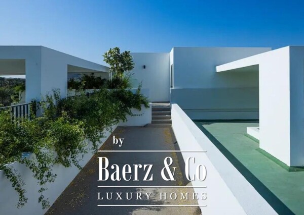 photo 13 Exquisite 6-Bedroom Luxury Villa in Emirates Hills – A Masterpiece of Elegance and Comfort