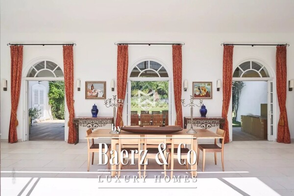 photo 7 Parks of St Tropez - Beautiful bastide – Large volumes