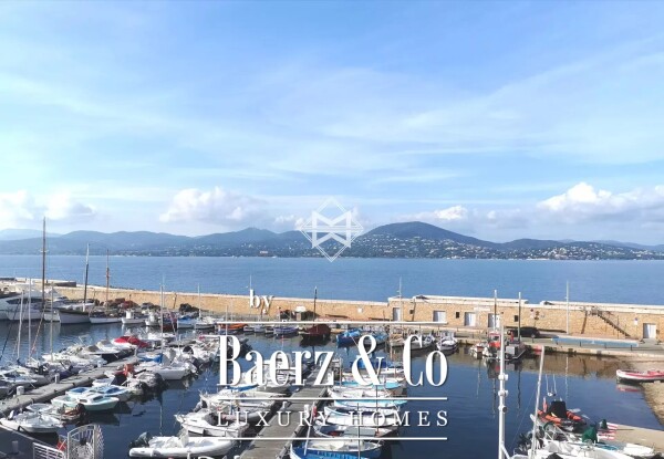 photo 12 On the port of Saint-Tropez