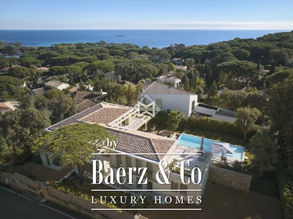 photo 3 Property in a domain with sea view at walking distance from the beach