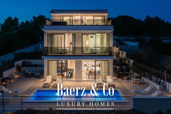 photo 2 Ciovo Island, Okrug Gornji - modern villa with pool near the sea