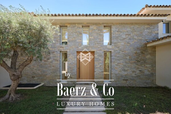 photo 15 New villa within walking distance of the beaches