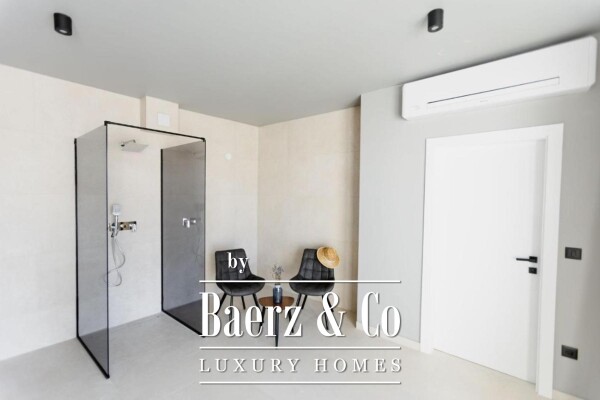 photo 16 Pag, Mandre, urban villa with swimming pool and sea view