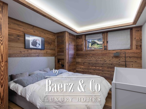 photo 11 Exceptional Chalet - Six Bedrooms - Panoramic Views and Close to the Village Centre