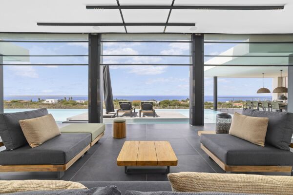 photo 5 Crown West 207