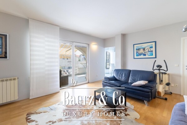 photo 33 Krk, house with three residential units and a large garden in the center