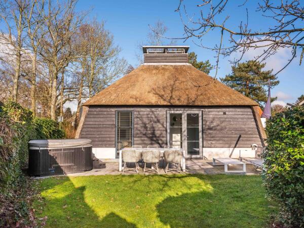 photo 28 Burgemeester Peecklaan 8 001