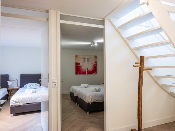 photo 24 Burgemeester Peecklaan 8 001