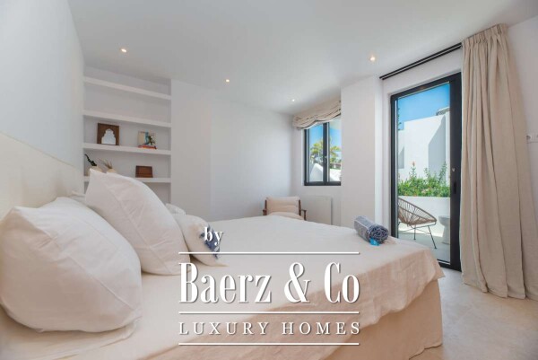 photo 30 Beautiful luxury home in Cap Martinet, Cap Martinet