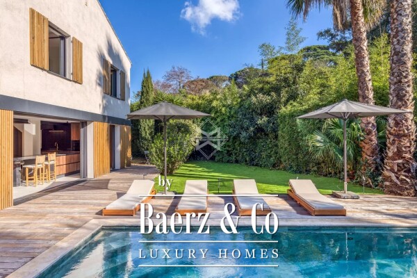 photo 3 Gigaro - Walking Distance to the Beach - Private Estate - Turnkey Villa