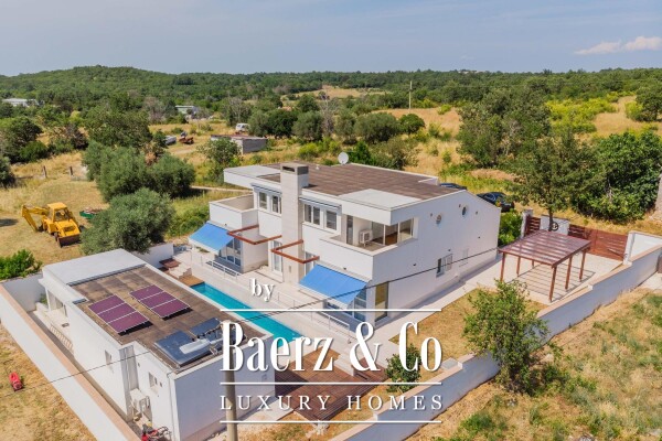 photo 4 Istria, Poreč, unique designer villa with additional apartment, wellness and heated pool