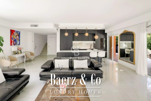 photo 2 ELEGANT VILLA IN A PRIVATE ESTATE WITH GOLF VIEW