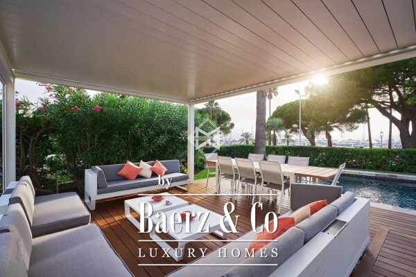 photo 3 Cannes Croisette - Rare Villa on the Croisette