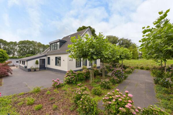 photo 55 Legmeerdijk 342