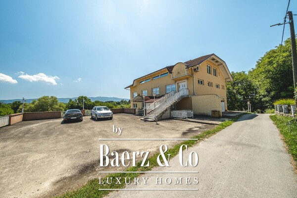 photo 19 Appartment and office building, Igrišće