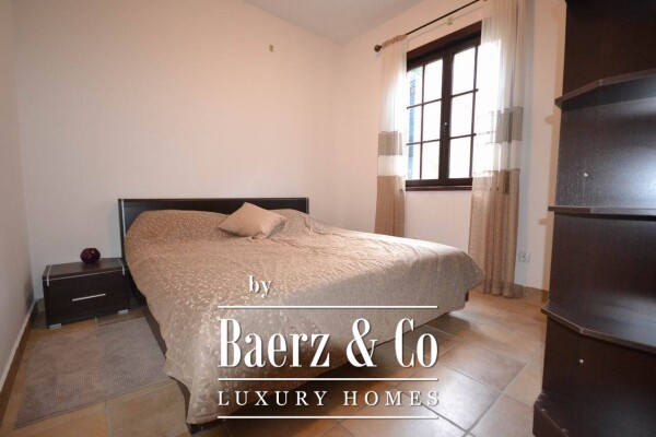 photo 2 Villa in the first line to the sea in Boka Bay