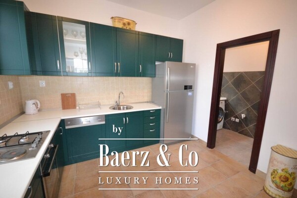 photo 6 Villa in the first line to the sea in Boka Bay