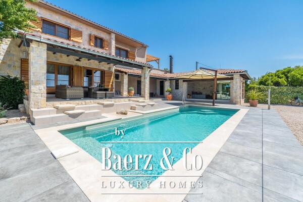 photo 4 Šibenik, Martinska, beautiful stone villa with a swimming pool, garden and playground