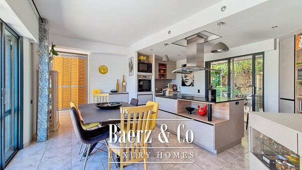 photo 5 EXCEPTIONAL PROVENCAL WITH CONTEMPORARY ELEGANCE